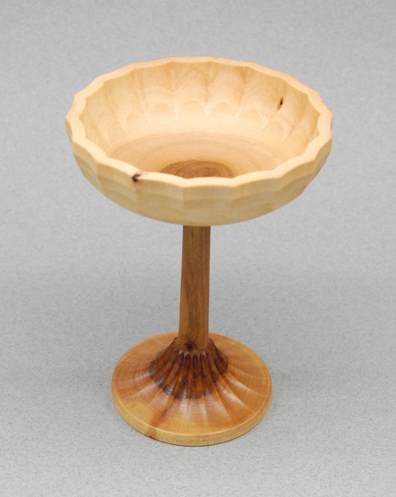 chalice01p.jpg 574x720 - 84k