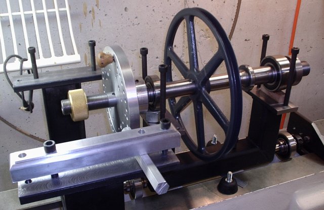 Index wheel on spindle - index2.jpg 640x416 - 67k